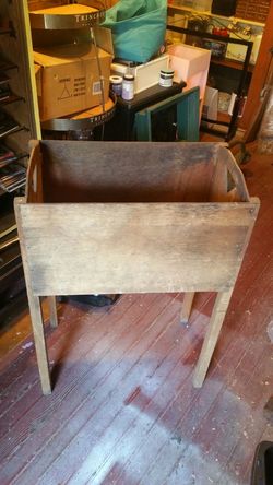 Antique collapsible baby bed