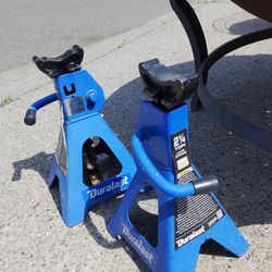 2 Duralast Jack Stand
