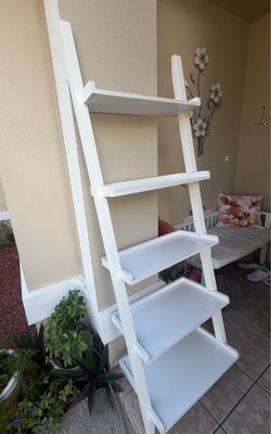 Modern White 5-Tier Ladder Bookshelf