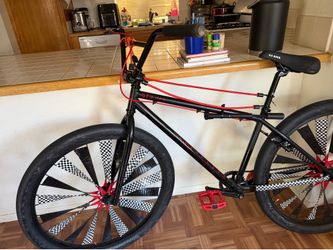 GT BMX BIKE