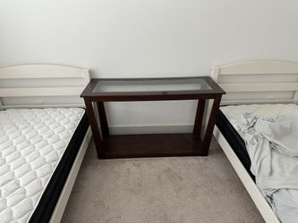 Sofa table Very Good Condition