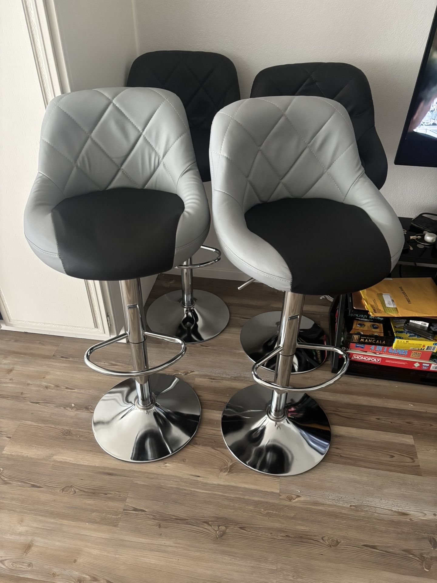 Bar Stools Brand New