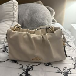 Coach Faye Shoulder Bag