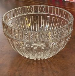 Tiffany Roman Numeral Crystal 10 Inch Round 6 Inch High