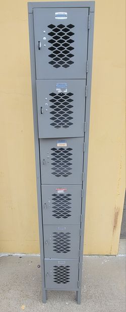 Storage Locker - 6 Cubby