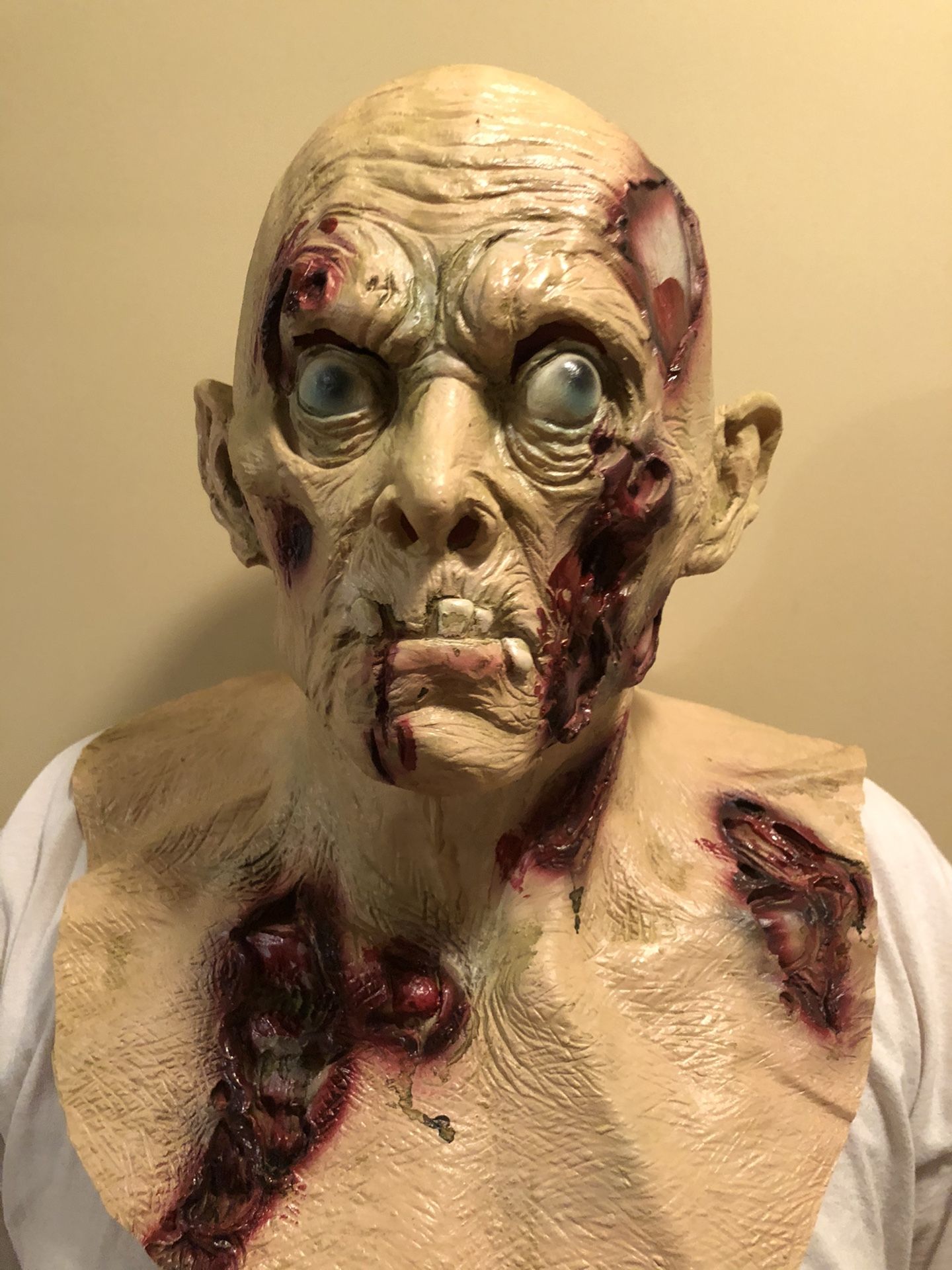 Halloween Zombie full head mask| New in the bag! First come first served |New!