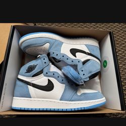 Nike Air Jordan Retro 1 University Blue Gs