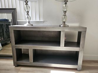 Console/Shelves