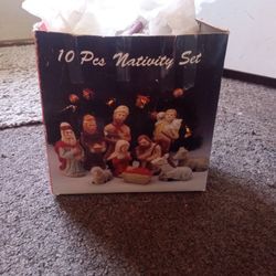 10 Piece Nativity Set Good Condition $9.00 