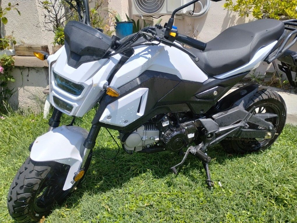 Honda Groom Clone "Voom Vader"