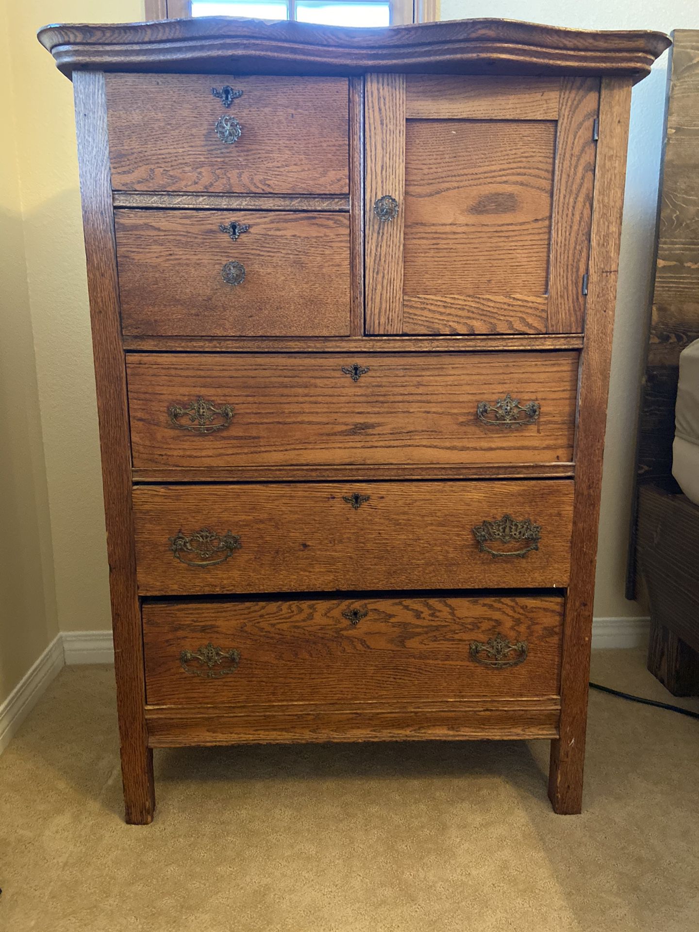 Vintage 1890s-1920s Antique solid Oak Highboy Tall Dresser, Chest of Drawers w Hat Box