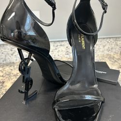 Saint Laurent Signature Black Opium 