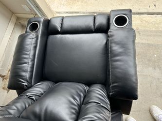 Recliners for sale - 4 Black Entertainment Recliners