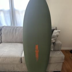 JS Surfboard Brand New!! 5’6 