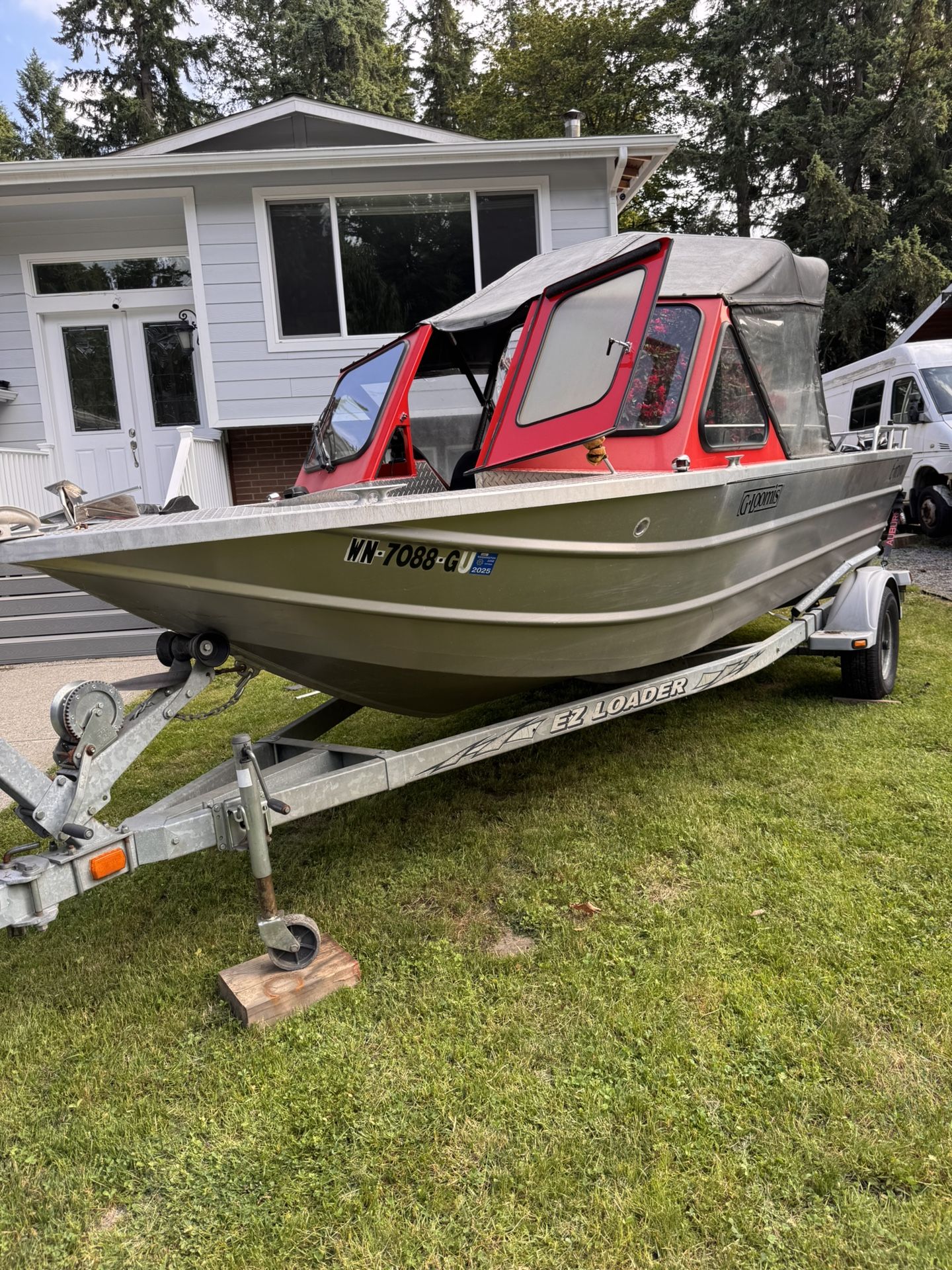 2004 Envoy Aluminum Fishing Boat