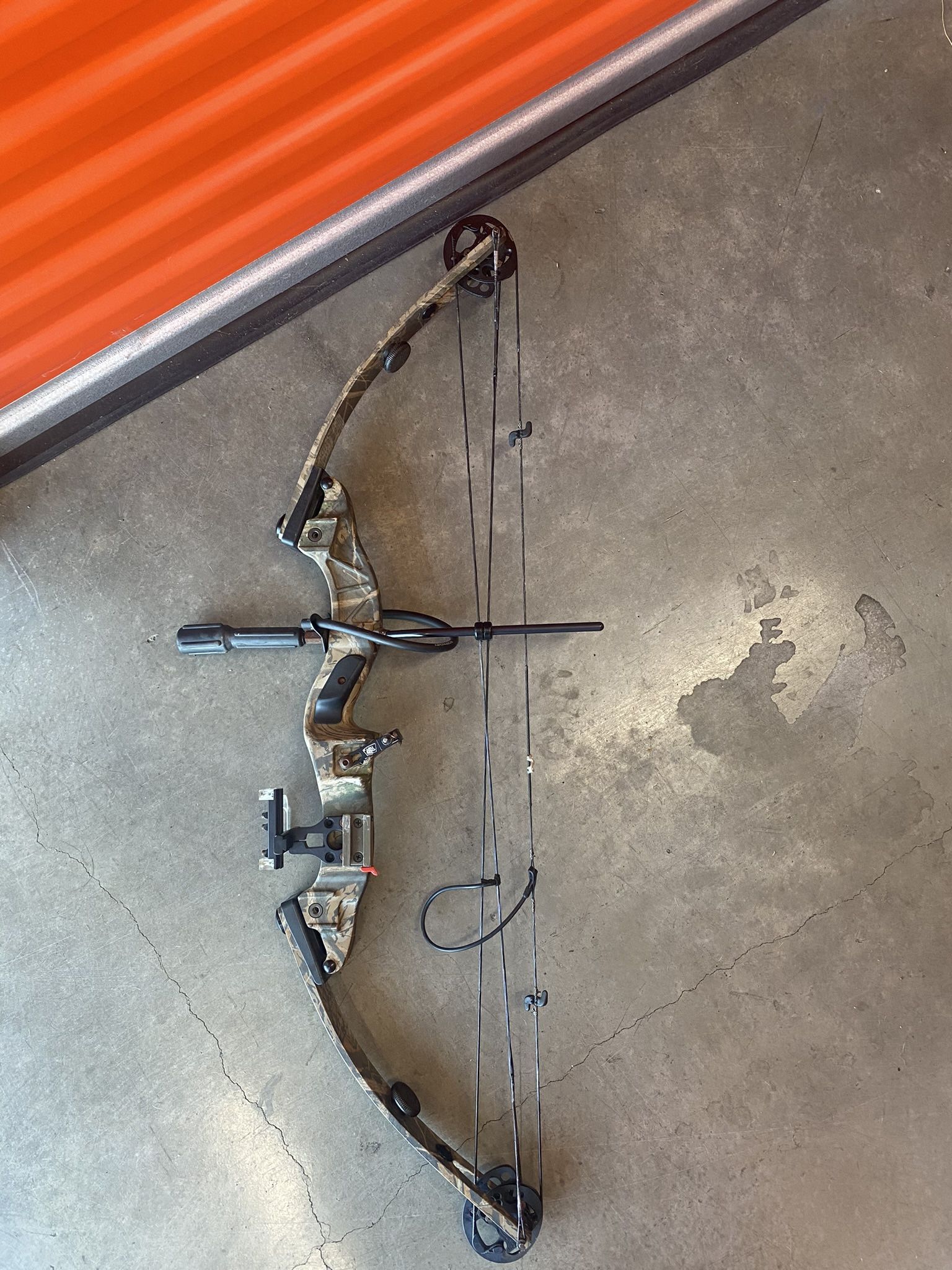 Hoyt Raider Intruder Archery Bow