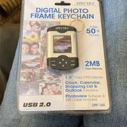 Digital Photo Frame Keychain