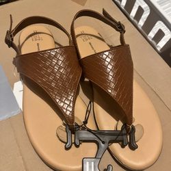 Woman Flats