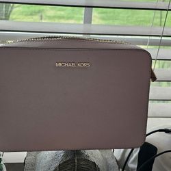 Michael Kors Purse And Wallet 