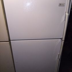 Maytag 21.0 Cu Ft Fridge/Freezer