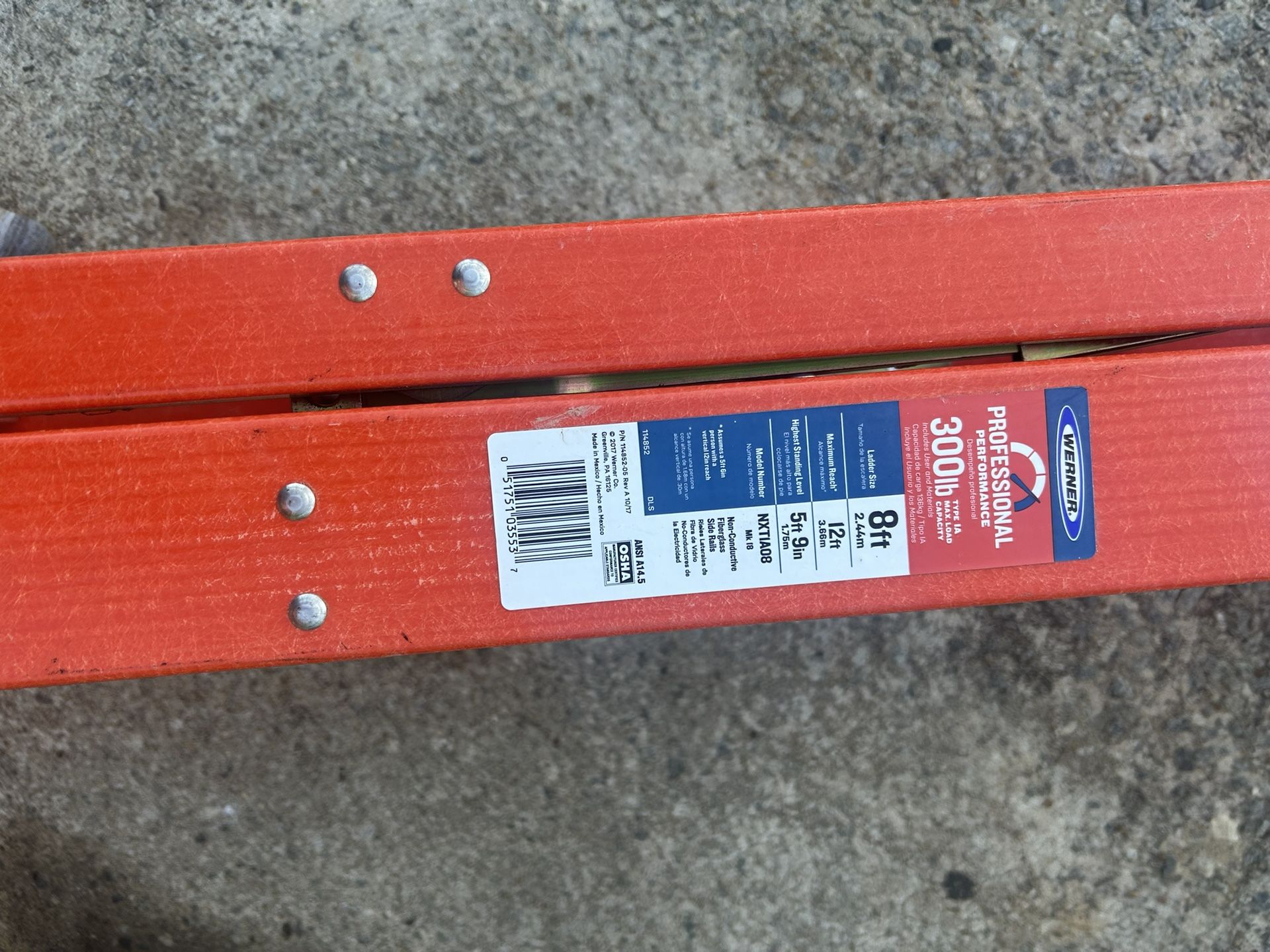 8 Feet Ladder