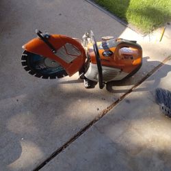 Concrete Saw 