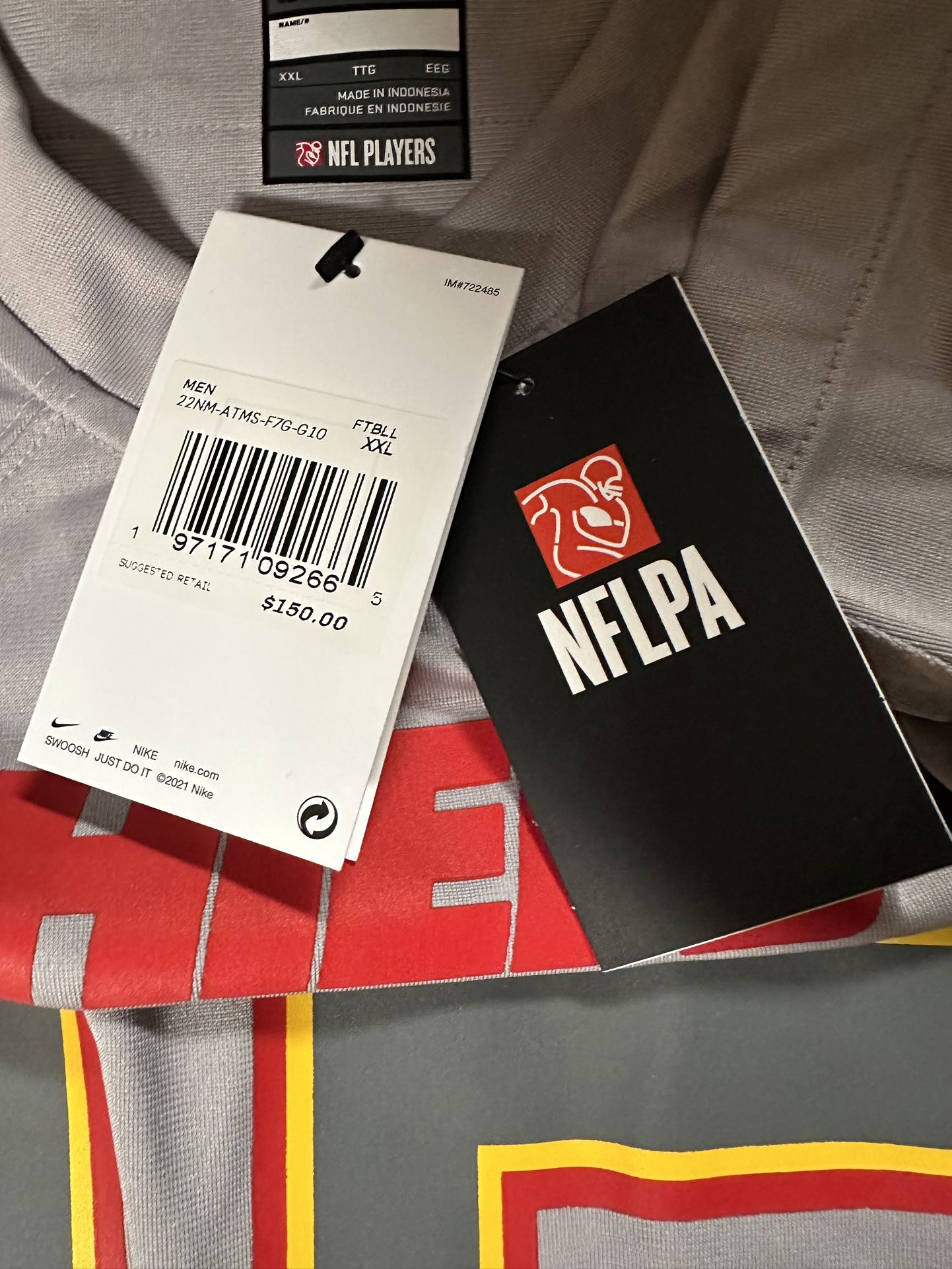 Buy the Nike Men's Patrick Mahomes Kansas City Chiefs Super Bowl LIV  Black/Gold Jersey Size. 2XL (NWT)