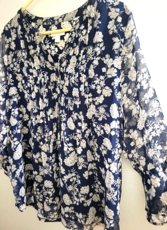 Woman's Top