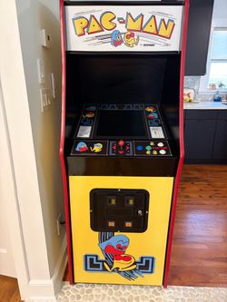 PAC-MAN ARCADE
