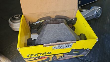 Brake Pad Set Front And Back (4pieces)