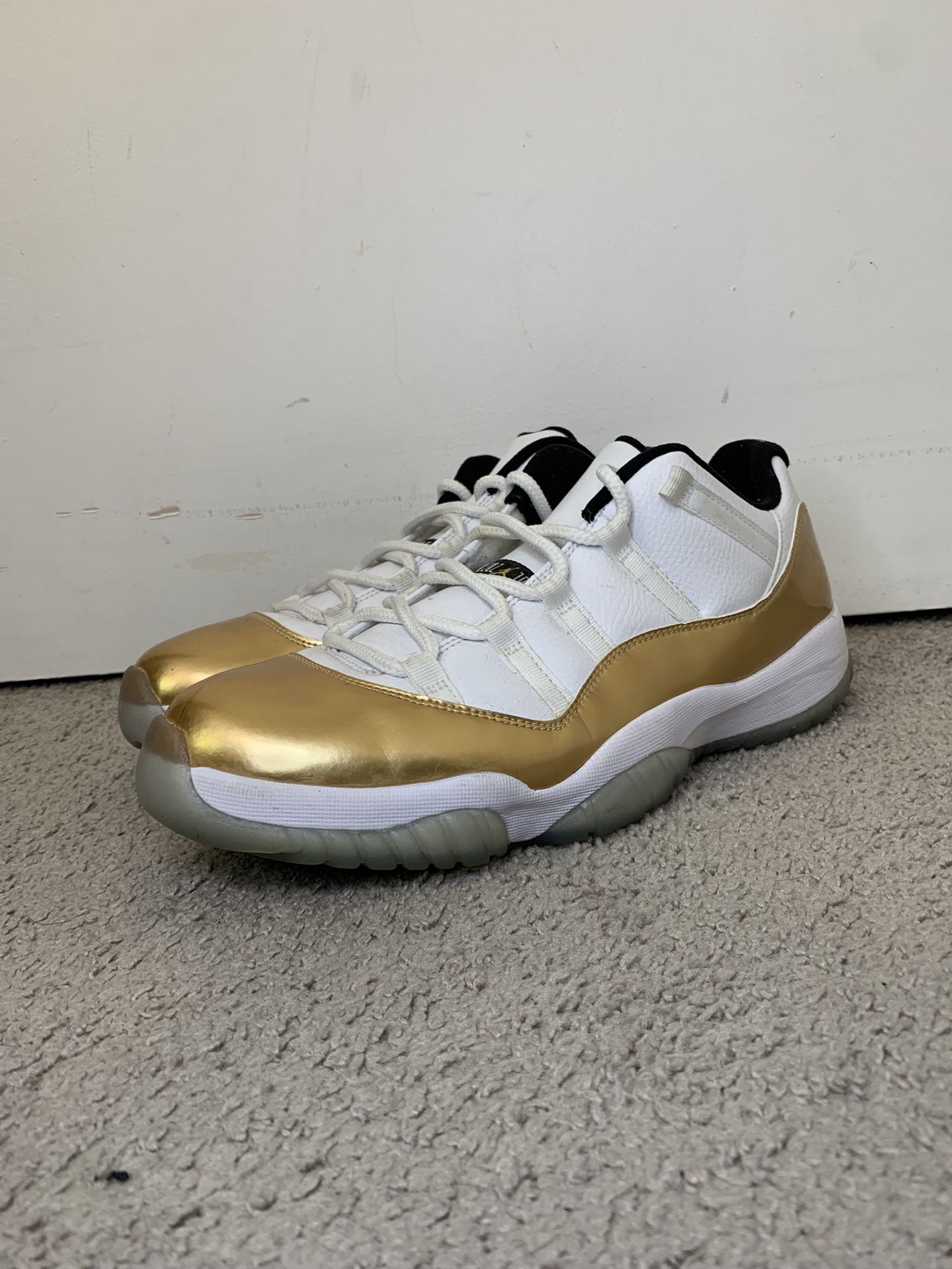 VNDS JORDAN 11 LOW CLOSING CEREMONY SIZE 12