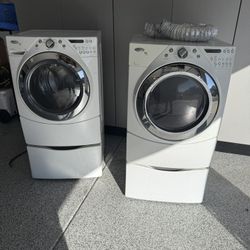 Whirlpool Duet Washer & Electric Dryer