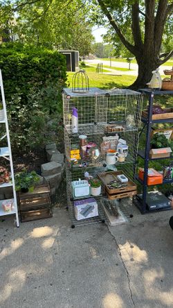 Customizable shelving unit