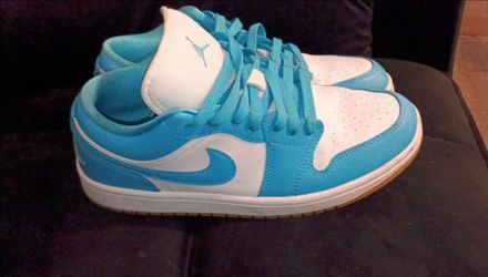 Nikes woman's  s8