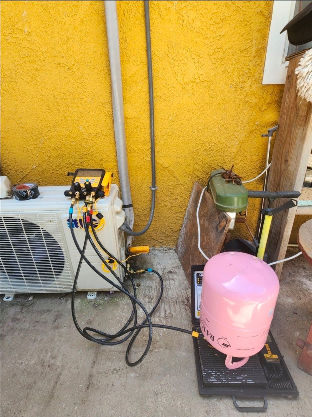 AIR CONDITIONING MAINTENANCE & REPAIRS Mini-Split HVAC