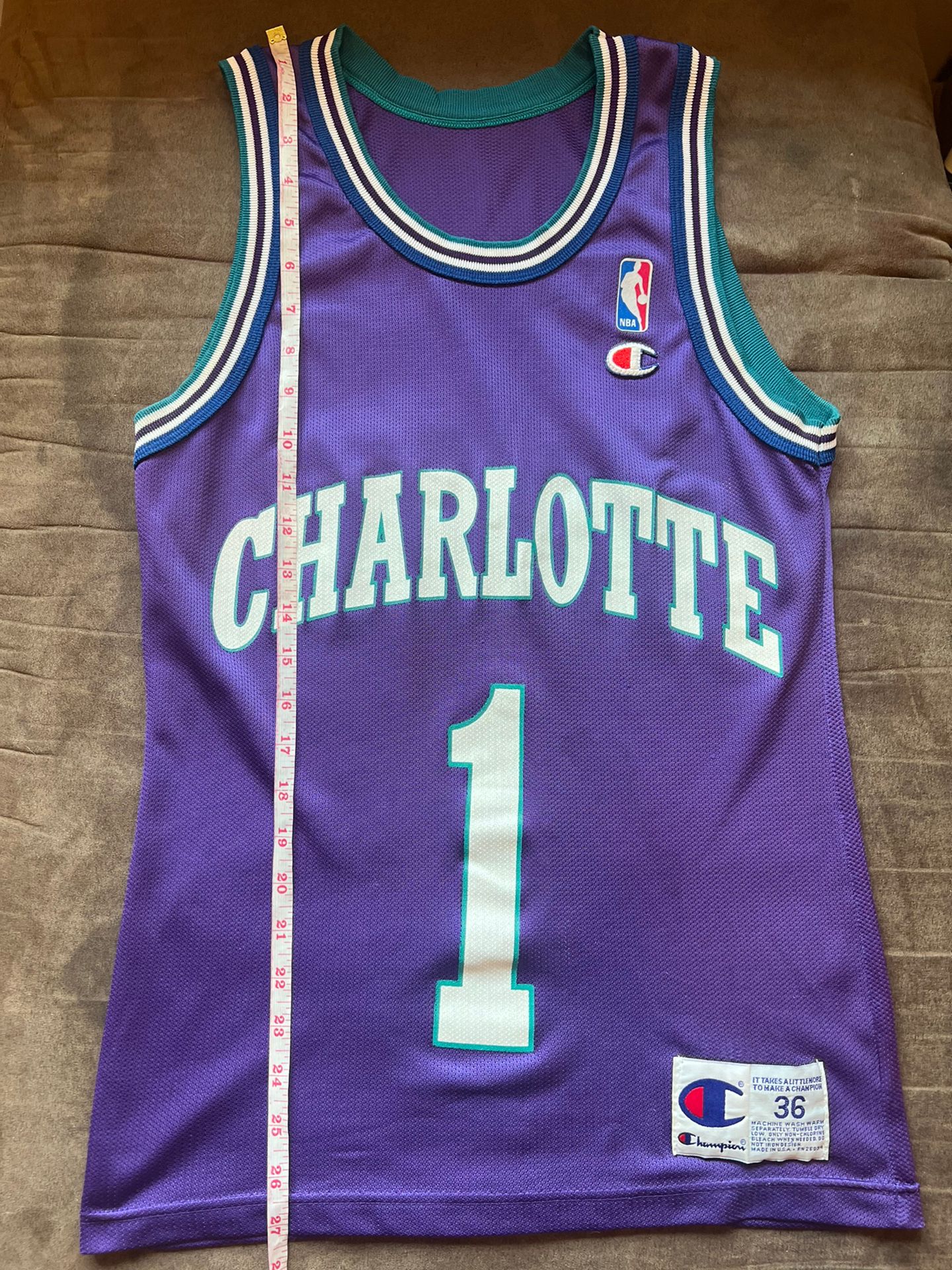 Vintage 90s Charlotte Hornets Champion Muggsy Bogues Jersey for Sale in  South Setauket, NY - OfferUp