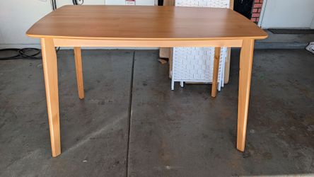 New! Homcom Rectangular Kitchen Table 47.2" W x 27.6" D x 29.9" H, Natural Wood Gloss Finish
