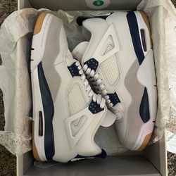 Jordan 4 SB navy size 10.5