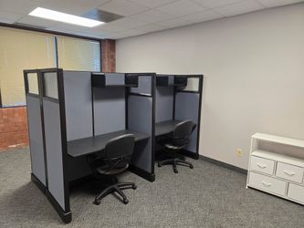 Cubicle Workstations Available – Various Sizes