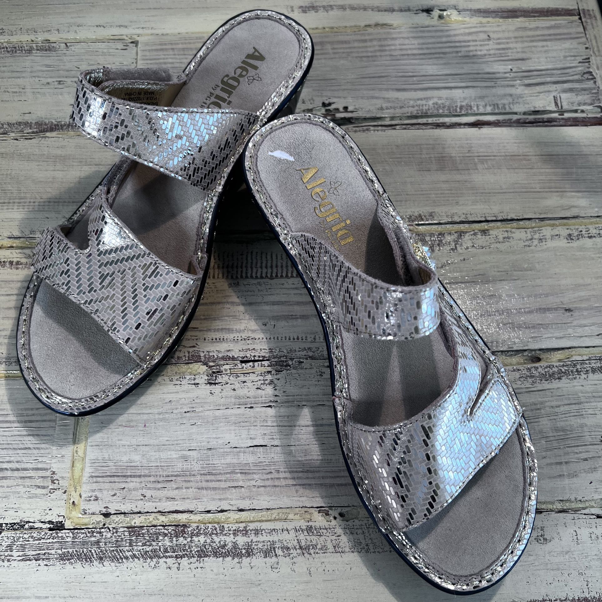 Alegria Shoes Womens Size 39 Beige-Gold Sandals Summer Comfort