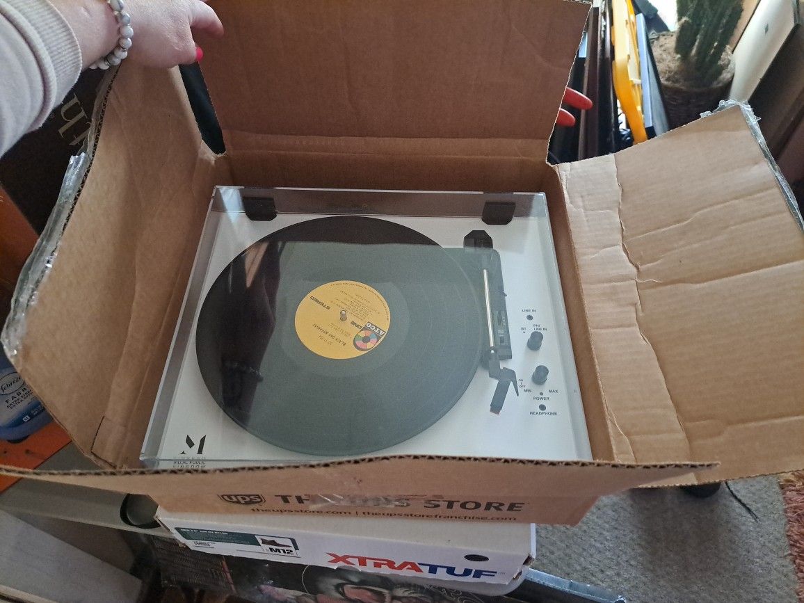 Record/ BLUETOOTH PLAYER