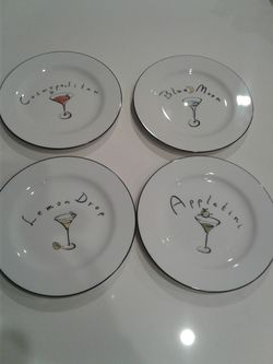 Pottery Barn set of 4 Martini plates