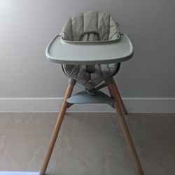 Lalo Baby Feeding Chair Barely Used