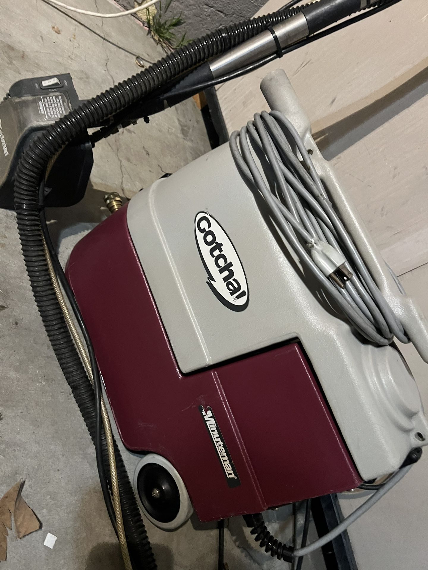 Commercial Carpet Extractor