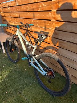 Specialized Stumpjumper 2023