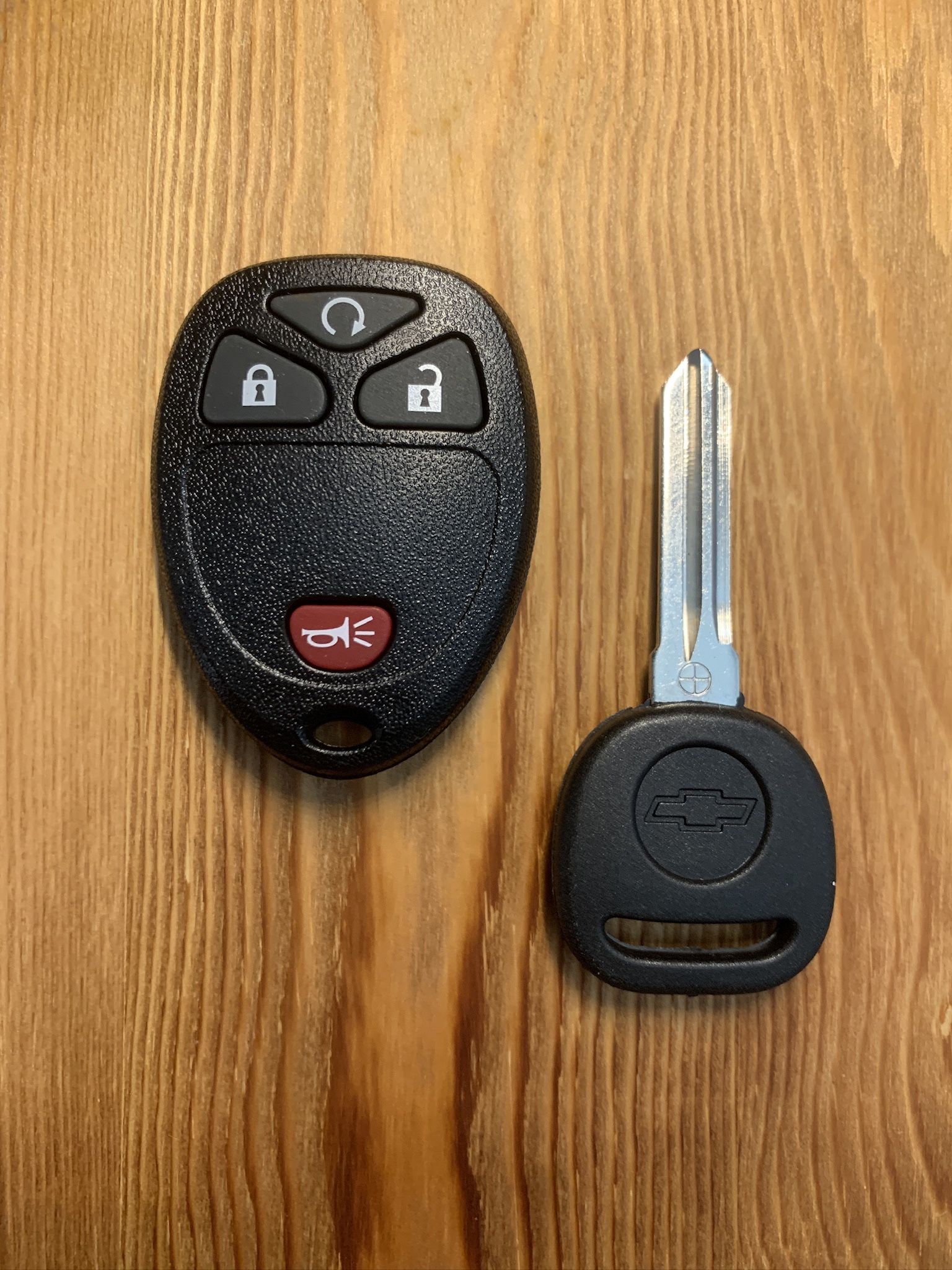 Chevy silverado key, buick enclave key, chevy tahoe key, chevy suburban key, gmc yukon key, chevy key, gmc key, buick encore key