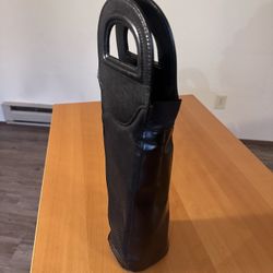 $10$ Small Black Wine Bottle Carrier Bag