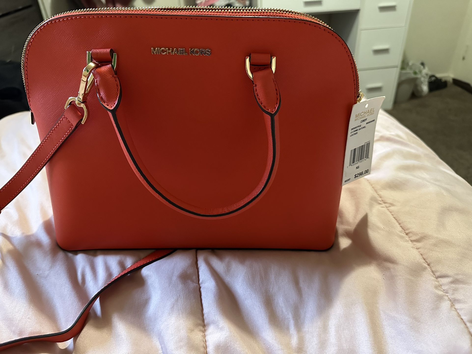 New Michael Kors Purse 
