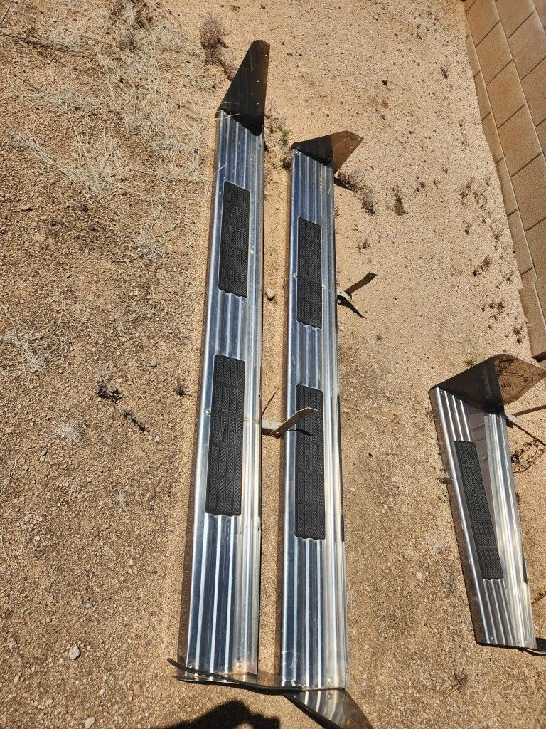 Dodge Ram 2500/3500 Running Boards