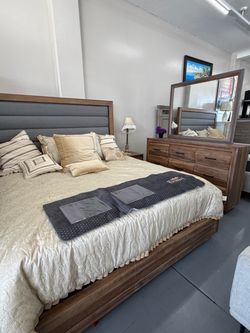 {} Camas // Bedroom Set {} Recamaras // Disponibles// in Stock {}